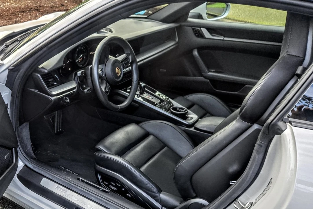2020 Porsche 992 Carrera S - Image 4 of 6