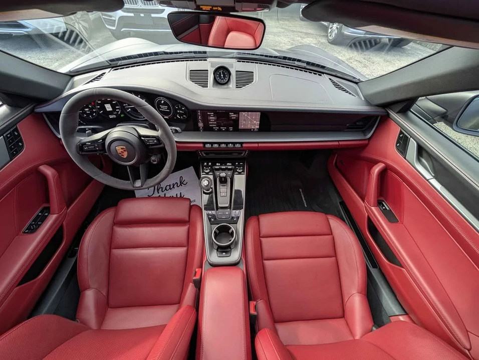 2020 Porsche 992 Carrera S - Image 8 of 17