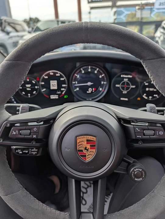 2020 Porsche 992 Carrera S - Image 9 of 17