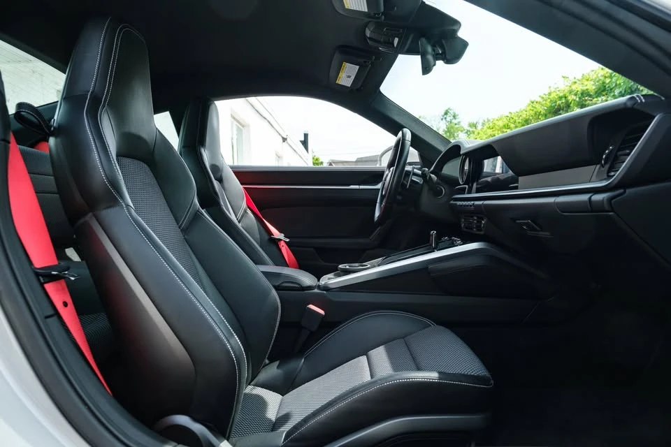 2020 Porsche 992 Carrera S - Image 19 of 20