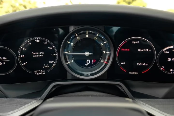 2020 Porsche 992 Carrera S - Image 8 of 15