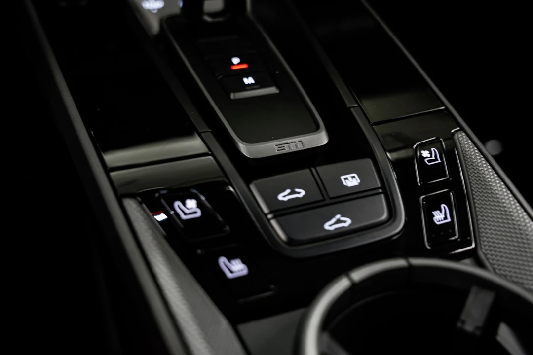 2020 Porsche 992 Carrera S - Image 16 of 31