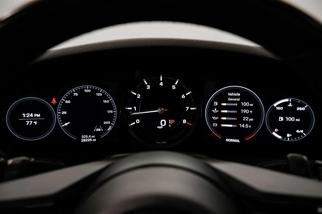 2020 Porsche 992 Carrera S - Image 11 of 31