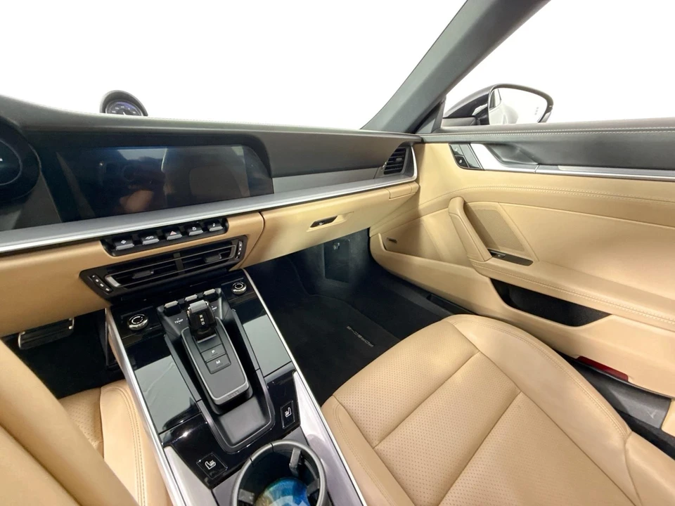 2020 Porsche 992 Carrera S - Image 25 of 31