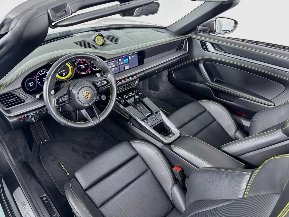 2020 Porsche 992 Carrera S - Image 24 of 31