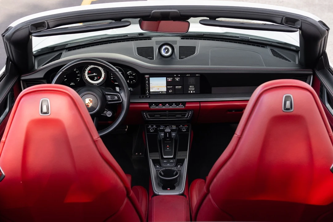 2020 Porsche - Image 6 of 31