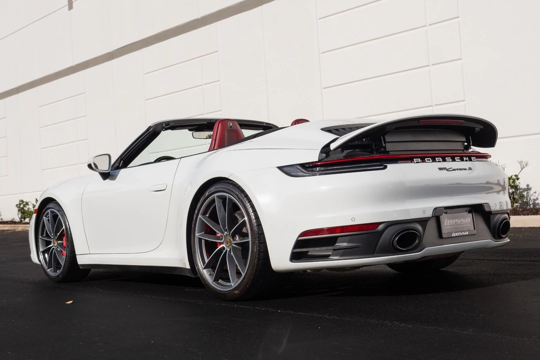 2020 Porsche - Image 23 of 31