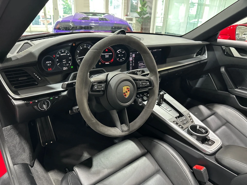 2020 Porsche 992 Carrera - Image 28 of 31