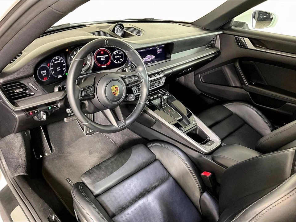 2020 Porsche 992 Carrera - Image 4 of 5
