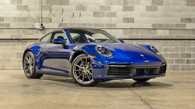2020 Porsche 911 Carrera