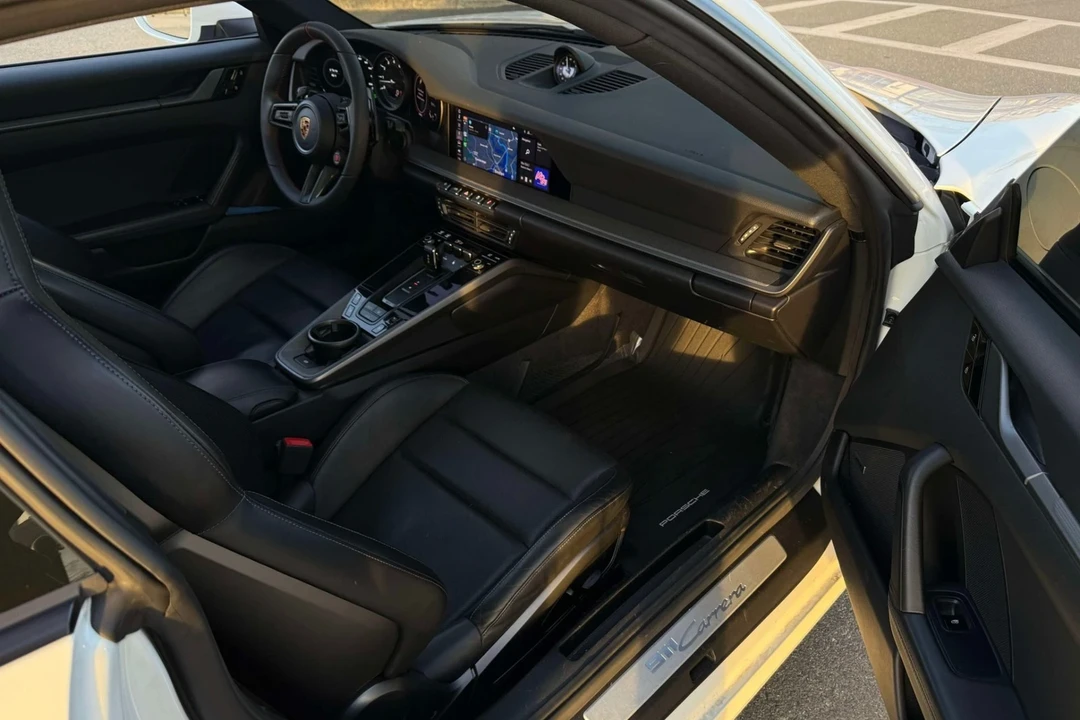 2020 Porsche 992 Carrera - Image 9 of 12