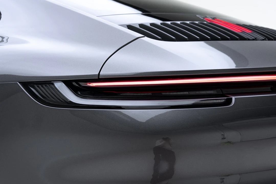 2020 Porsche 992 Carrera - Image 23 of 31