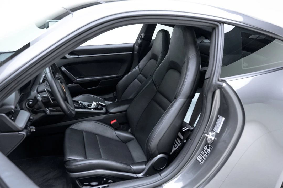 2020 Porsche 992 Carrera - Image 17 of 21