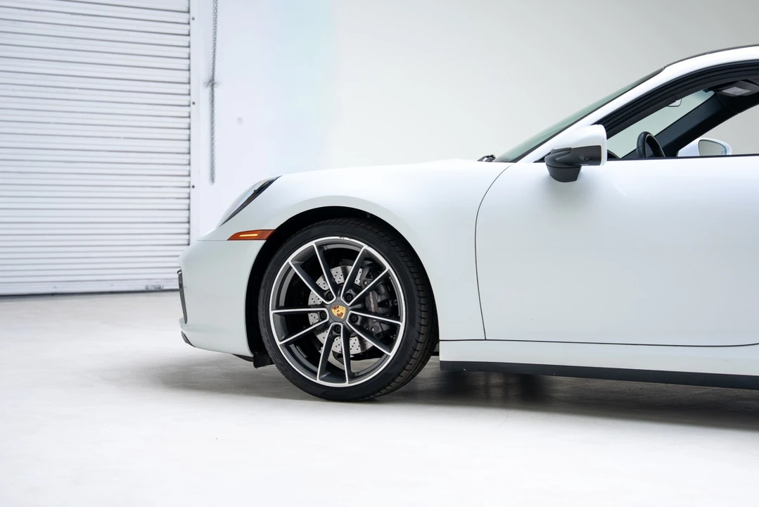 2020 Porsche 992 Carrera - Image 18 of 21