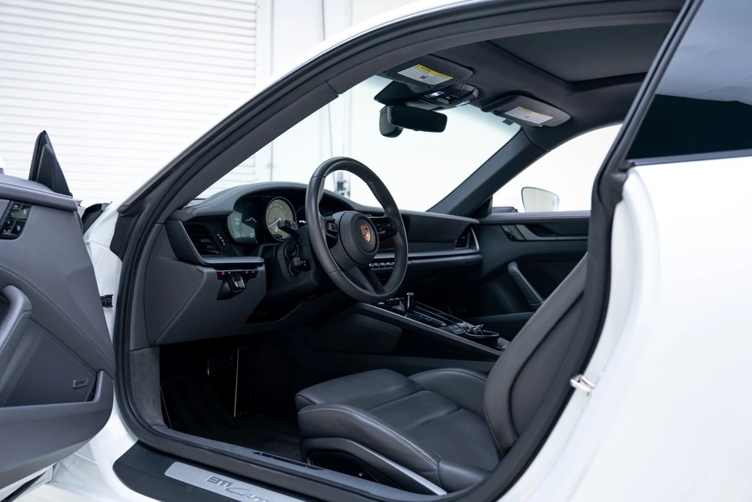 2020 Porsche 992 Carrera - Image 2 of 21