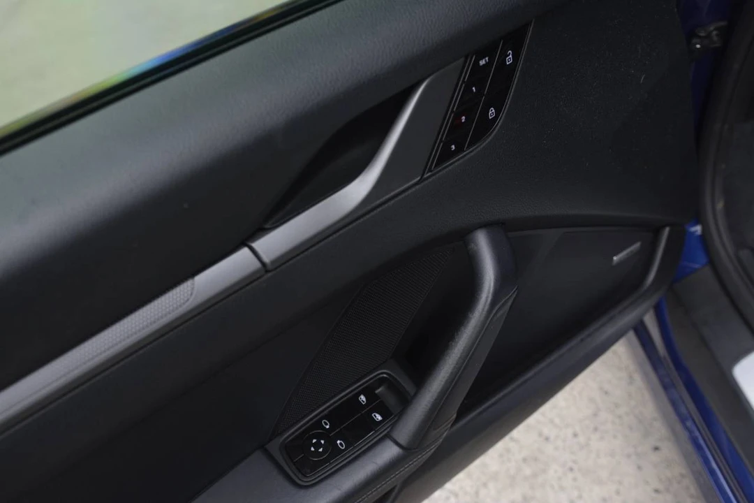 2020 Porsche 992 Carrera - Image 5 of 5