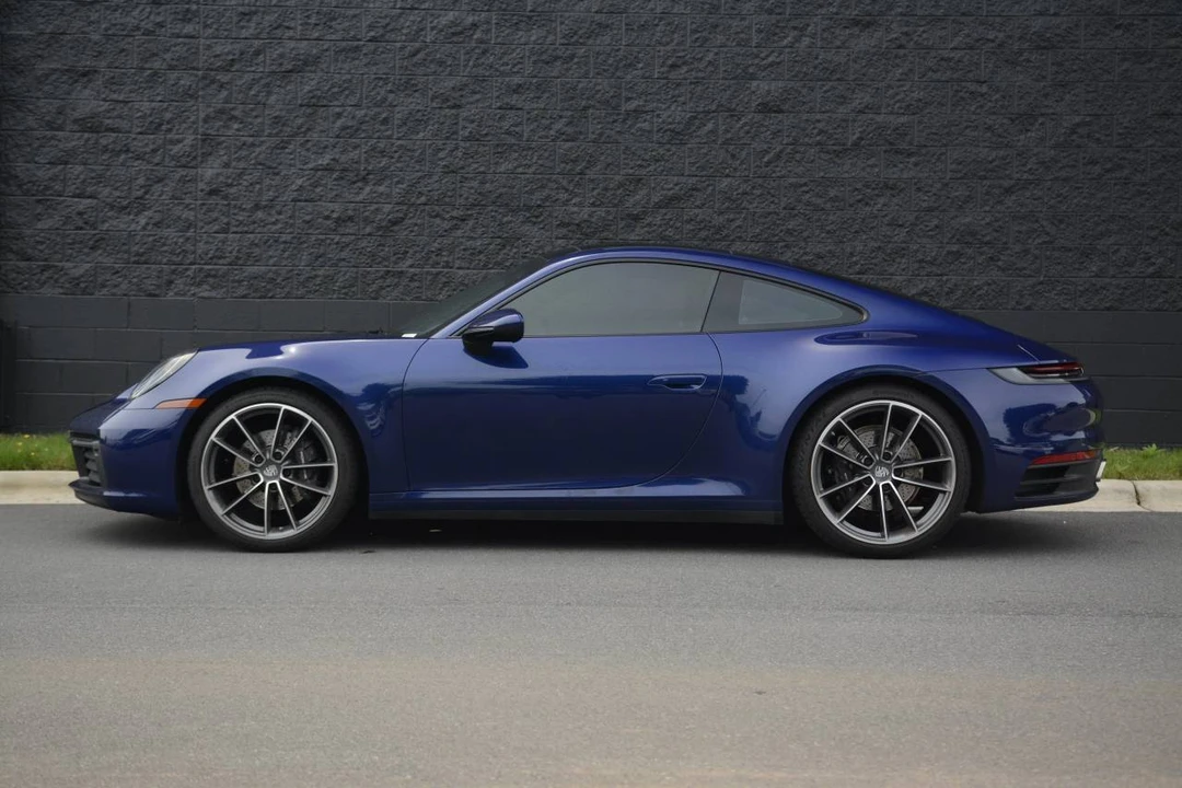 2020 Porsche 992 Carrera - Image 2 of 5