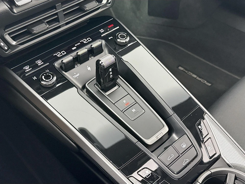 2020 Porsche 992 Carrera - Image 19 of 31