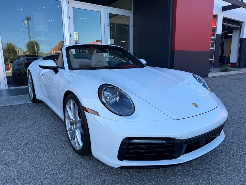 2020 Porsche 992 Carrera - Image 18 of 21