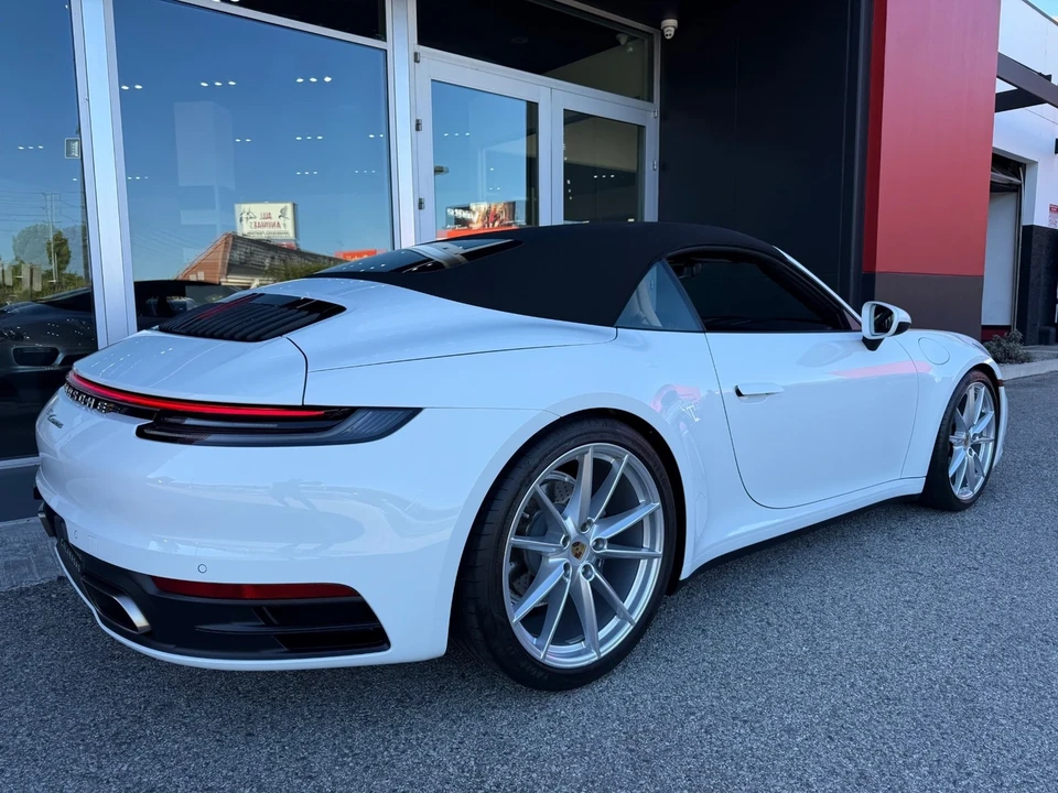 2020 Porsche 992 Carrera - Image 9 of 21