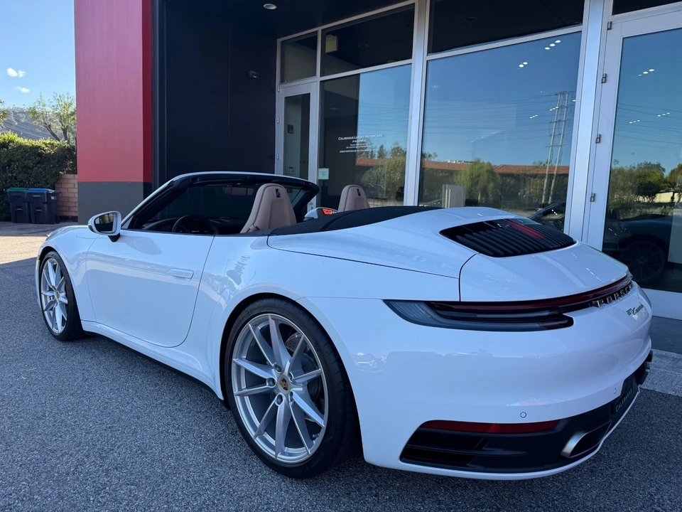 2020 Porsche 992 Carrera - Image 14 of 21