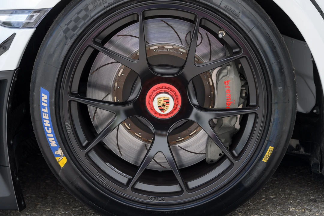 2020 Porsche 991 GT2 RS - Image 20 of 31