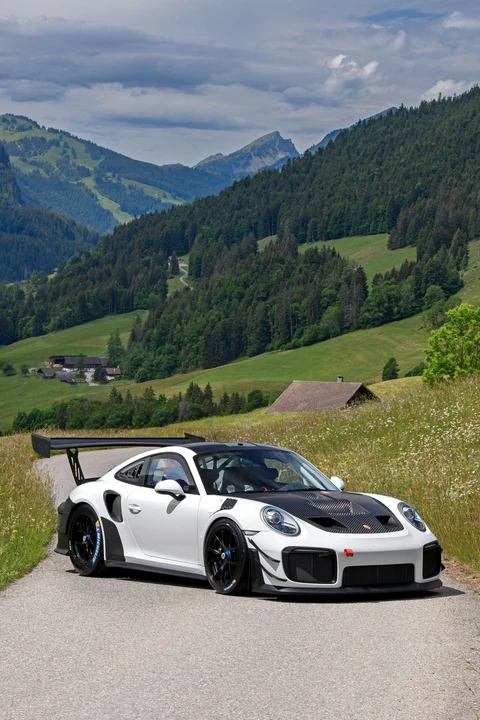 2020 Porsche 991 GT2 RS - Image 8 of 31