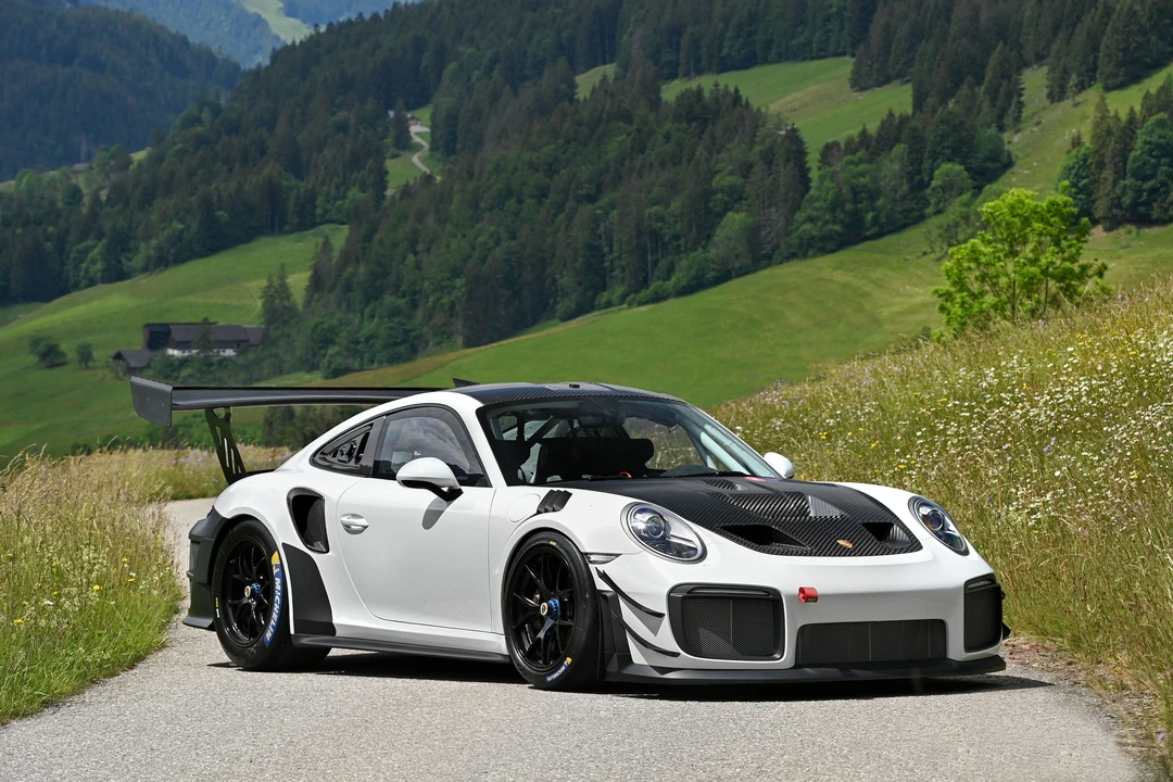 2020 Porsche 991 GT2 RS - Image 9 of 31