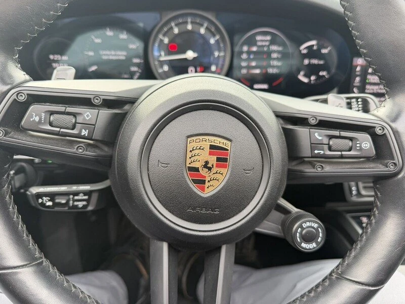 2020 Porsche 992 Carrera - Image 17 of 20