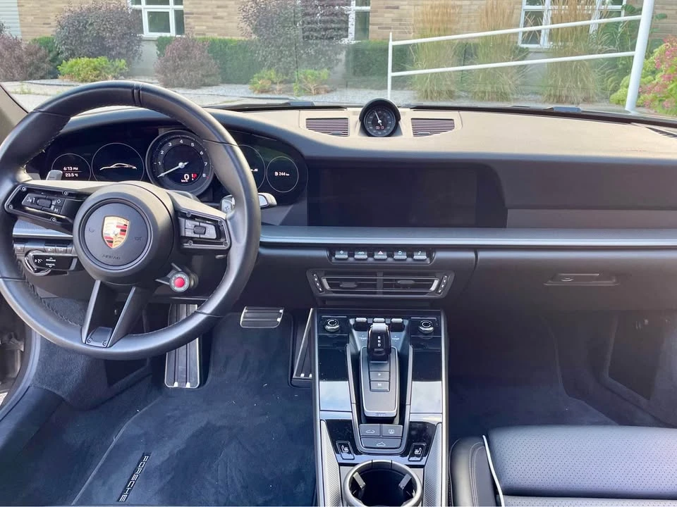 2020 Porsche 992 Carrera - Image 7 of 11