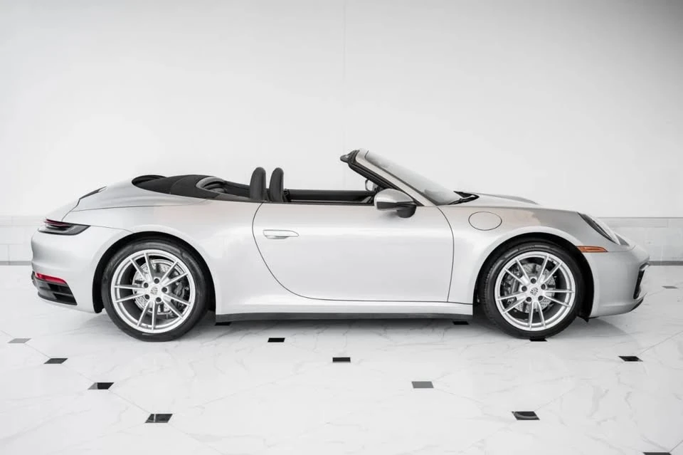 2020 Porsche 992 Carrera - Image 2 of 13