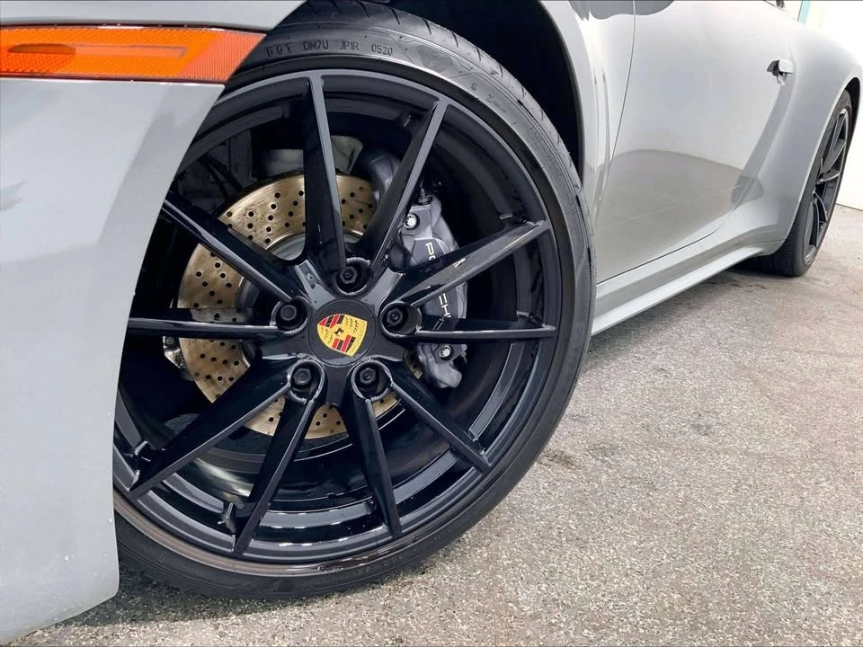 2020 Porsche 992 Carrera - Image 16 of 20