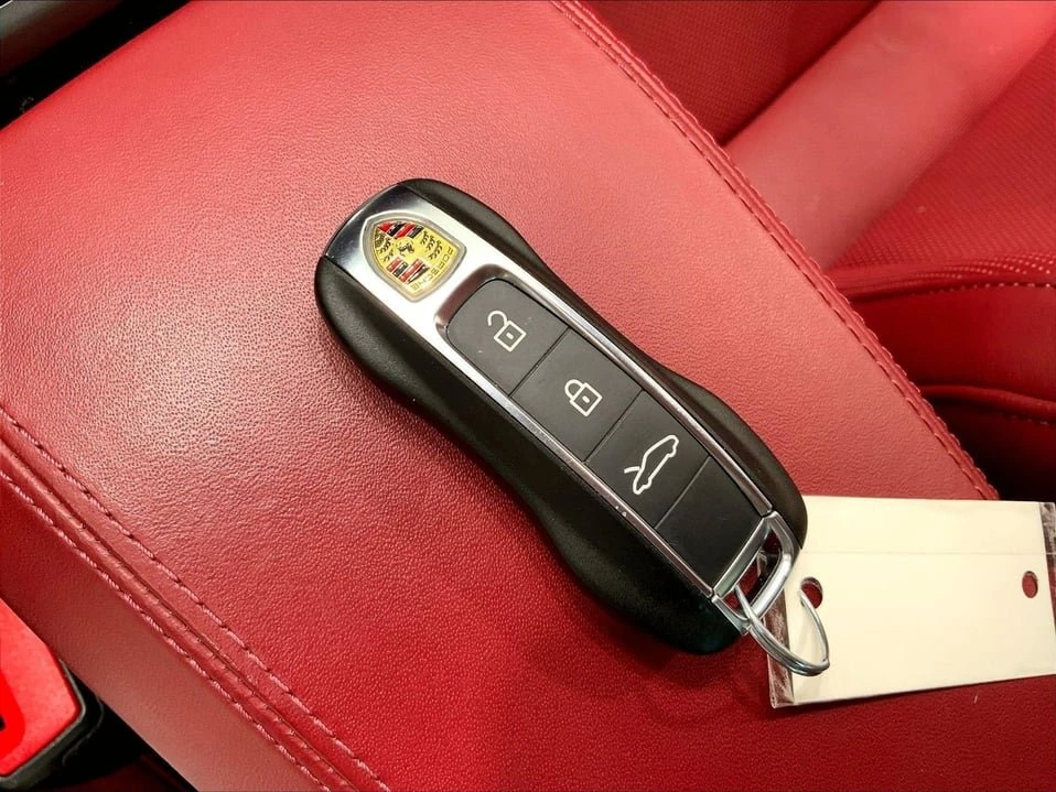 2020 Porsche 992 Carrera - Image 18 of 20