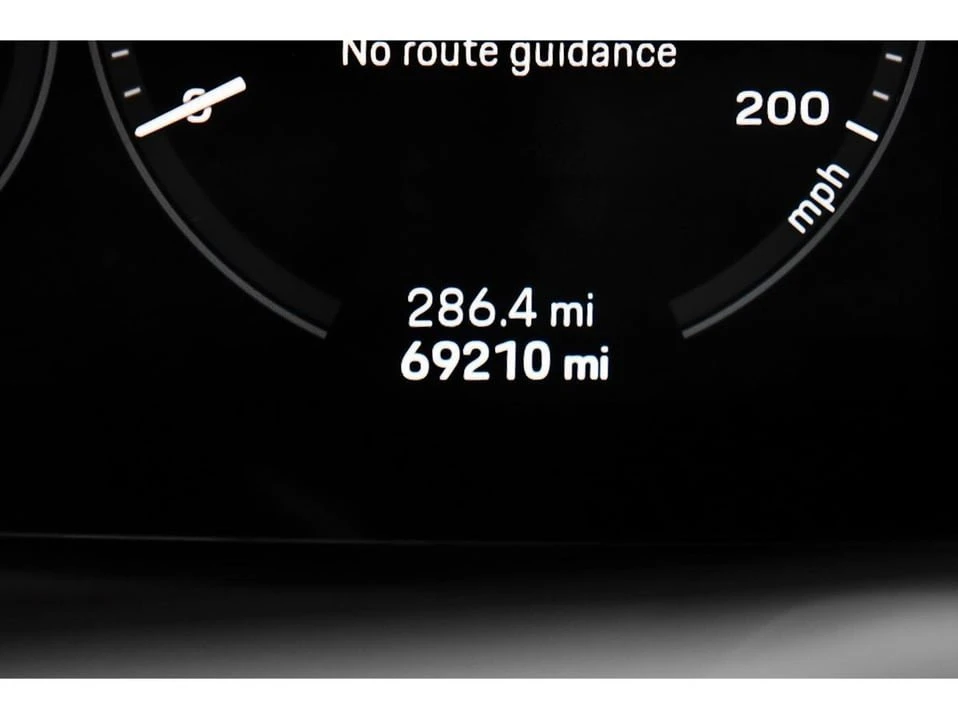 2020 Porsche 992 Carrera - Image 17 of 20