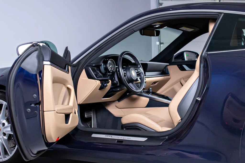 2020 Porsche 992 Carrera - Image 17 of 31
