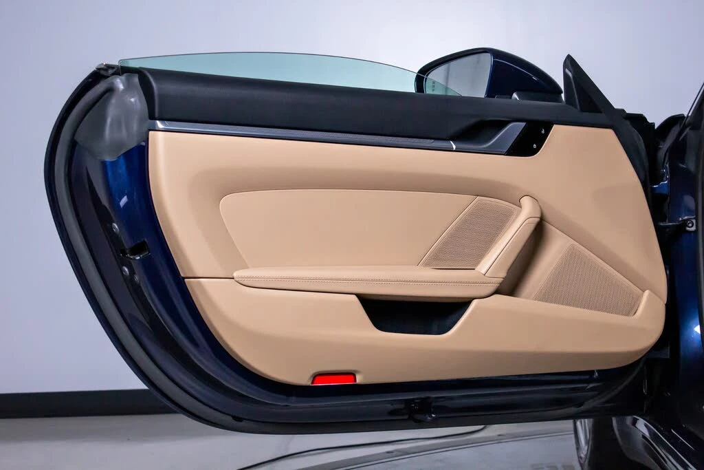 2020 Porsche 992 Carrera - Image 18 of 31