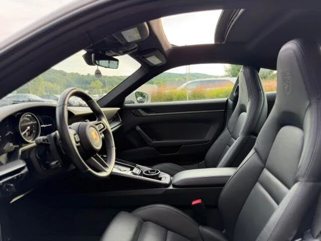 2020 Porsche 992 Carrera - Image 10 of 31