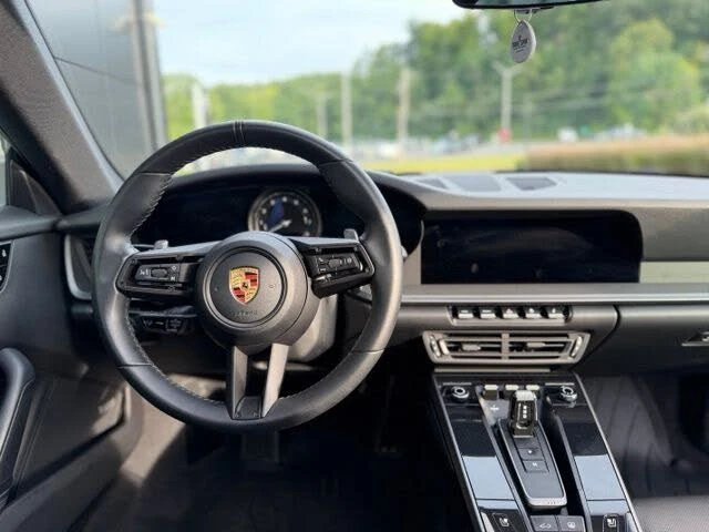2020 Porsche 992 Carrera - Image 16 of 31