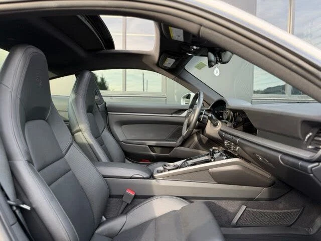 2020 Porsche 992 Carrera - Image 27 of 31