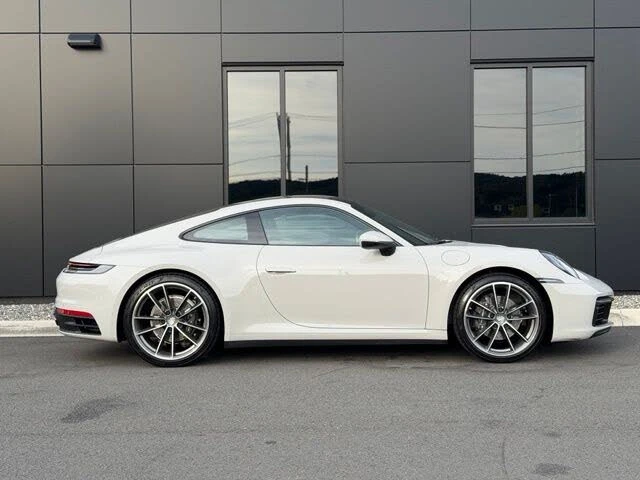 2020 Porsche 992 Carrera - Image 4 of 31