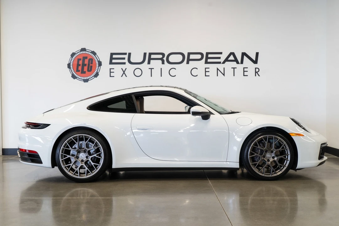 2020 Porsche 992 Carrera - Image 28 of 31