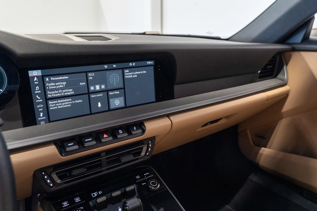 2020 Porsche 992 Carrera - Image 10 of 31