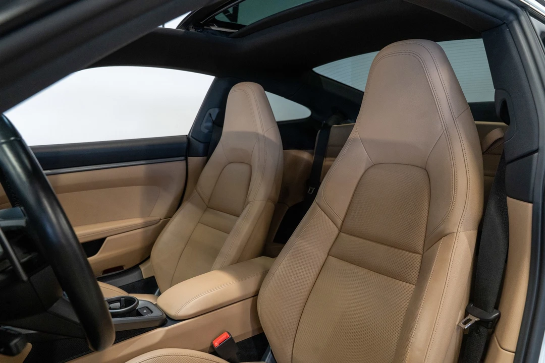 2020 Porsche 992 Carrera - Image 3 of 31