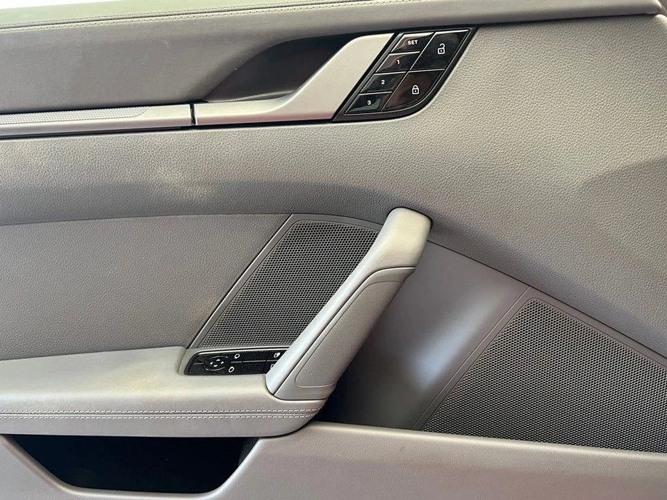2020 Porsche 992 Carrera - Image 19 of 27
