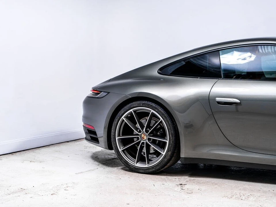 2020 Porsche 992 Carrera - Image 11 of 31