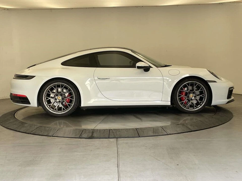 2020 Porsche 992 Carrera - Image 8 of 31