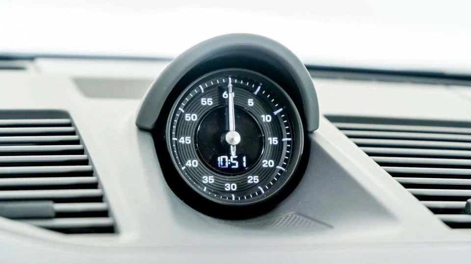 2020 Porsche 992 Carrera - Image 16 of 19