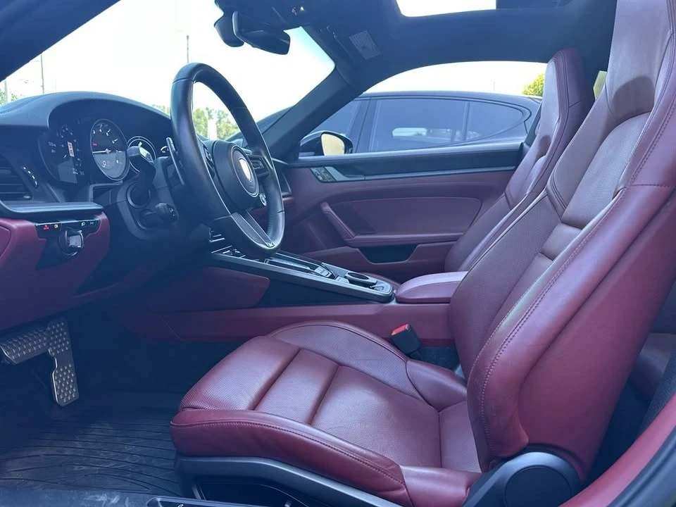 2020 Porsche 992 Carrera 4S - Image 8 of 17