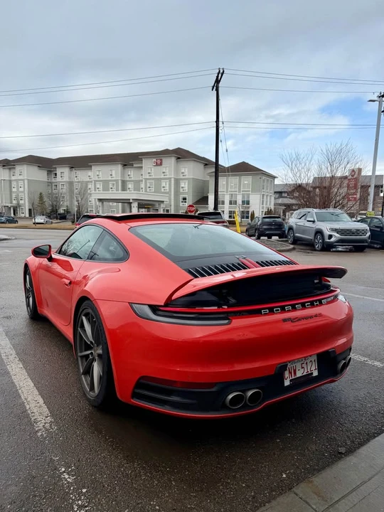 2020 Porsche 992 Carrera 4S - Image 5 of 11