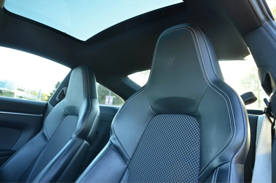 2020 Porsche 992 Carrera 4S - Image 11 of 19